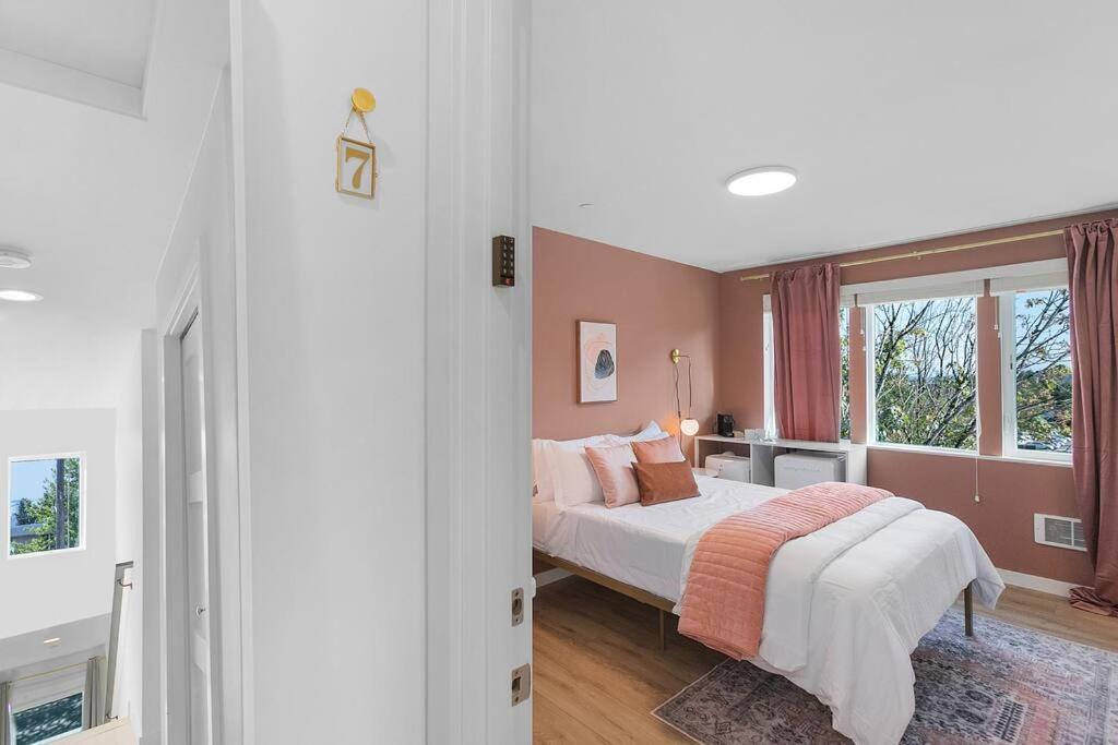 Chris'S Sweet Suite - 84 Walkscore Сиэтл Экстерьер фото